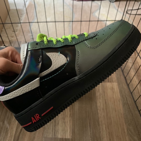 Nike Air Force 1 Vandalized Joker - Picture 1 of 7